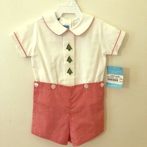 Anavini 12M baby boy Christmas button on outfit.